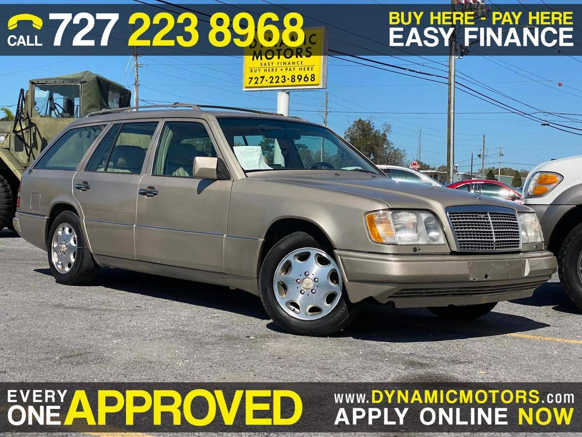 Mercedes-benz-benz-e-class-1995-silver-2