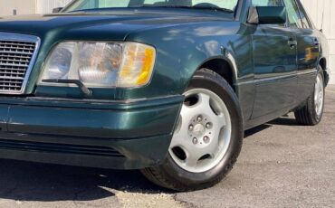 Mercedes-benz-benz-e-class-diesel-1995-green-14