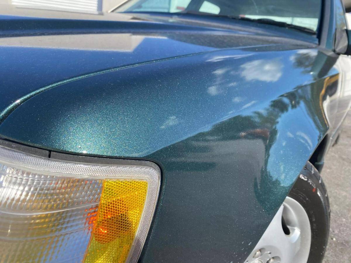 Mercedes-benz-benz-e-class-diesel-1995-green-15