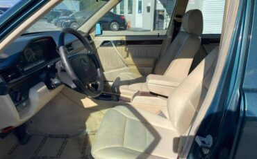 Mercedes-benz-benz-e-class-diesel-1995-green-16