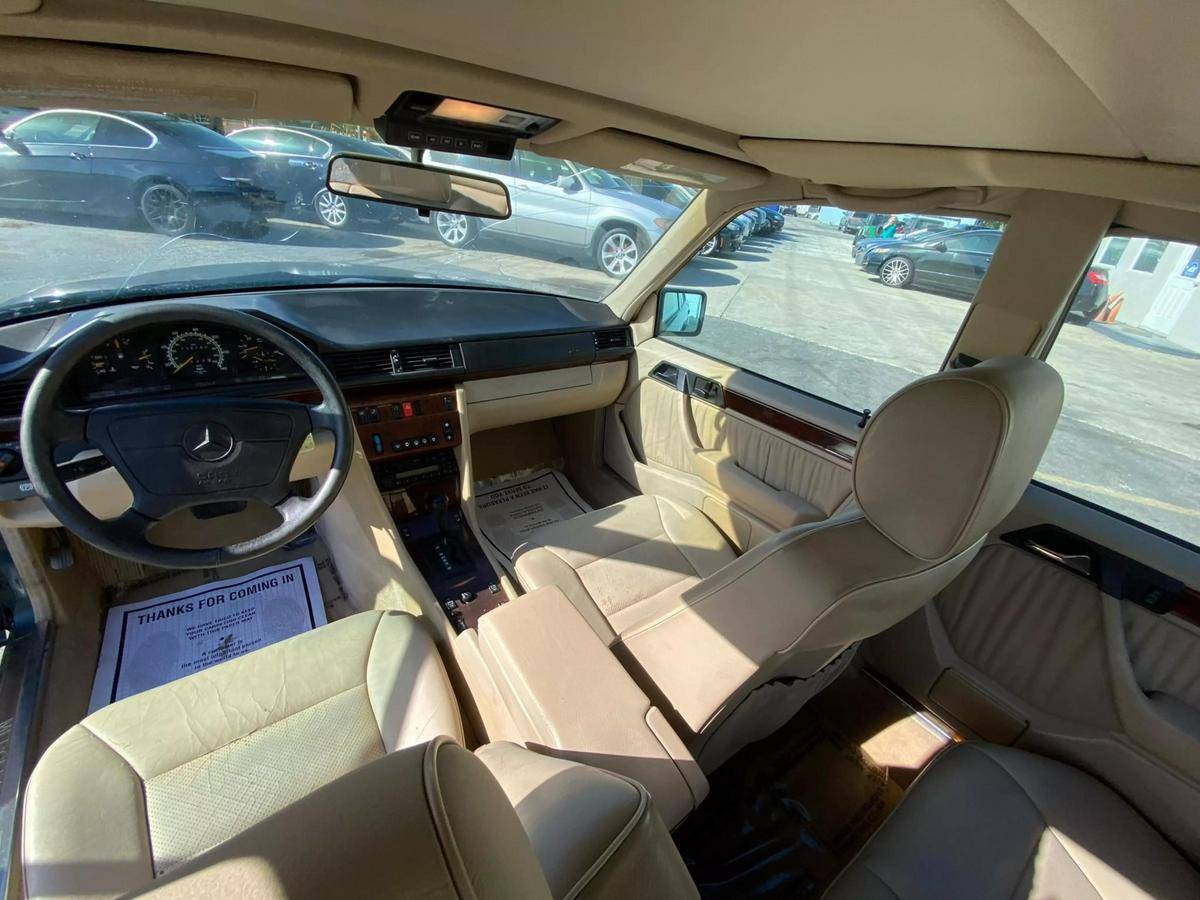 Mercedes-benz-benz-e-class-diesel-1995-green-20