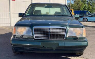 Mercedes-benz-benz-e-class-diesel-1995-green-22