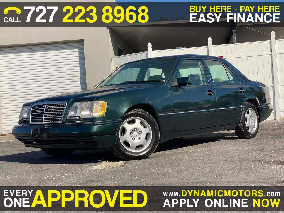 Mercedes-benz-benz-e-class-diesel-1995-green
