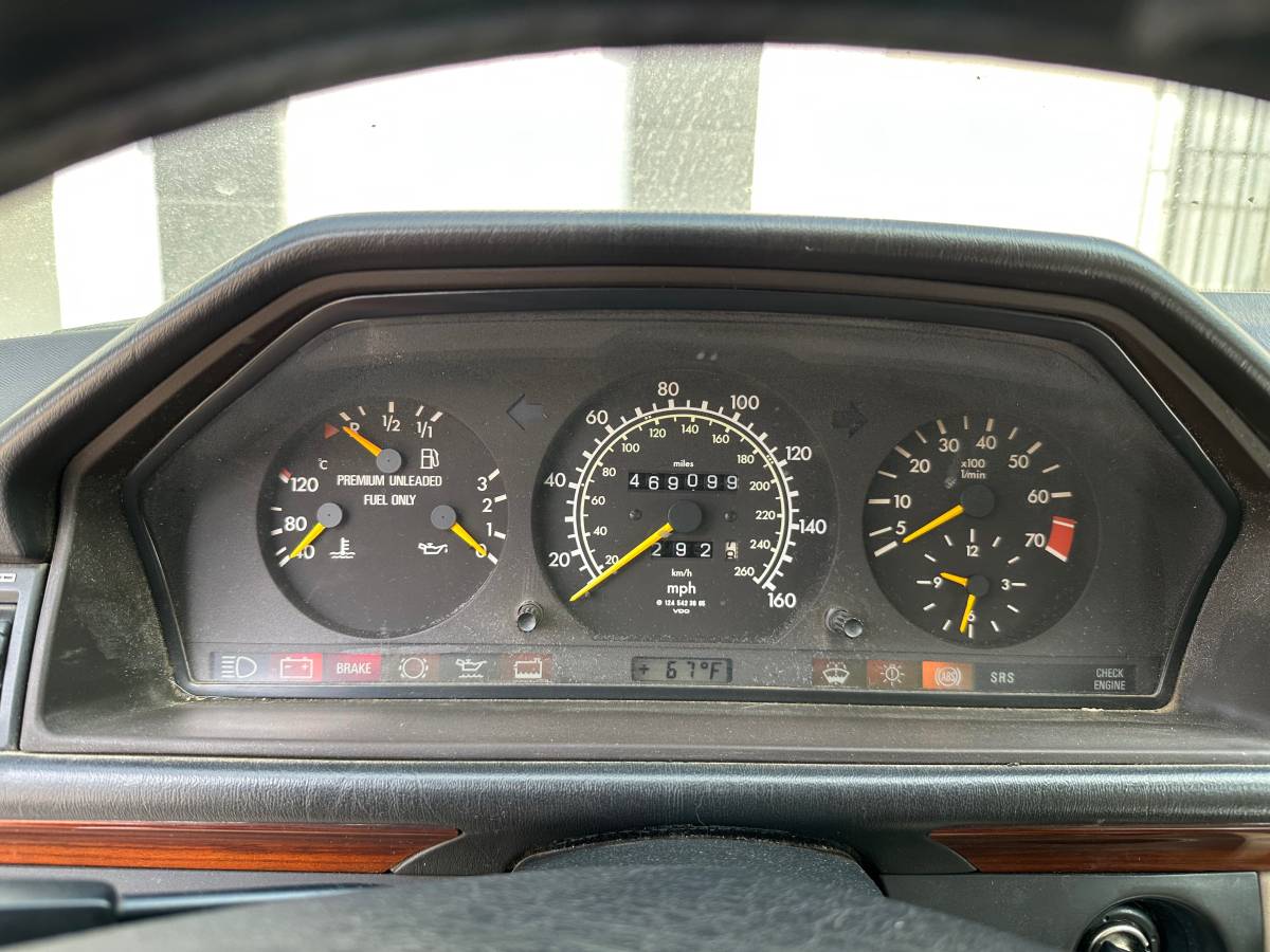 Mercedes-benz-benz-e320-1995-2