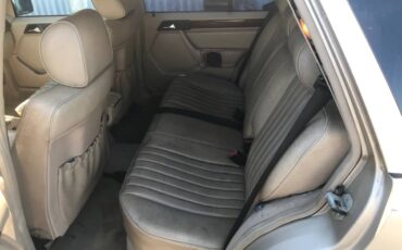 Mercedes-benz-benz-e320-1995-5