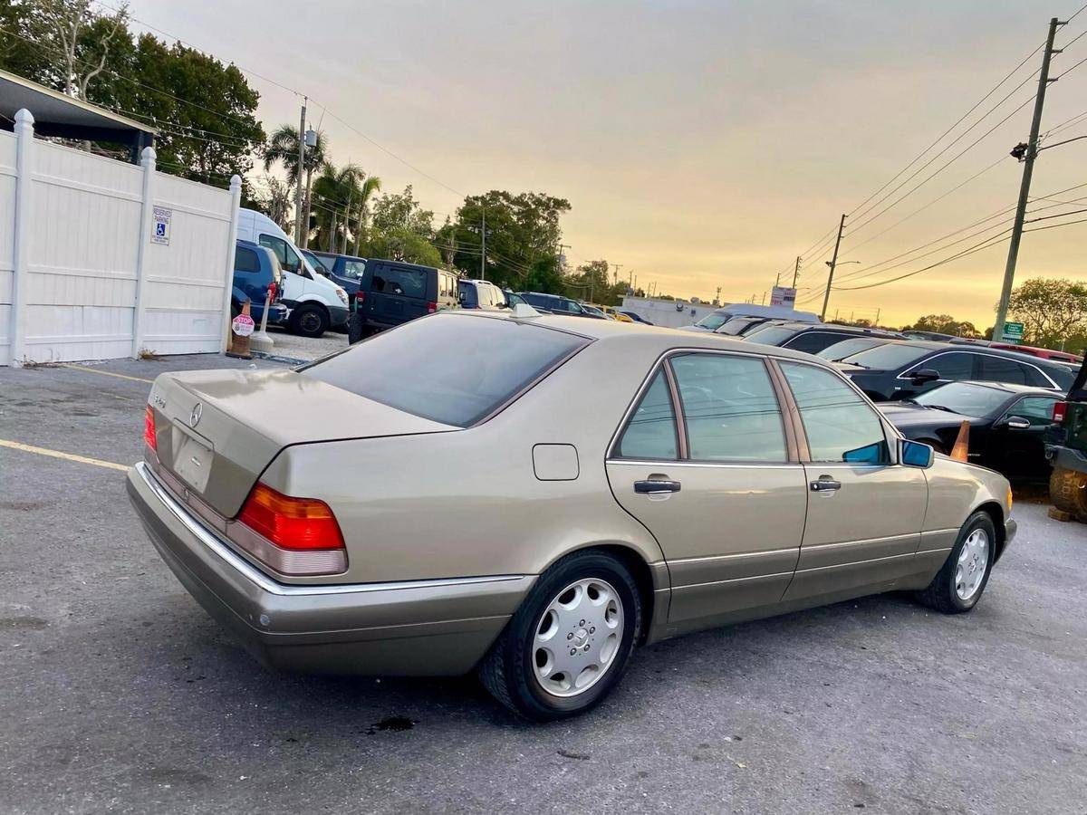 Mercedes-benz-benz-s-class-1995-3