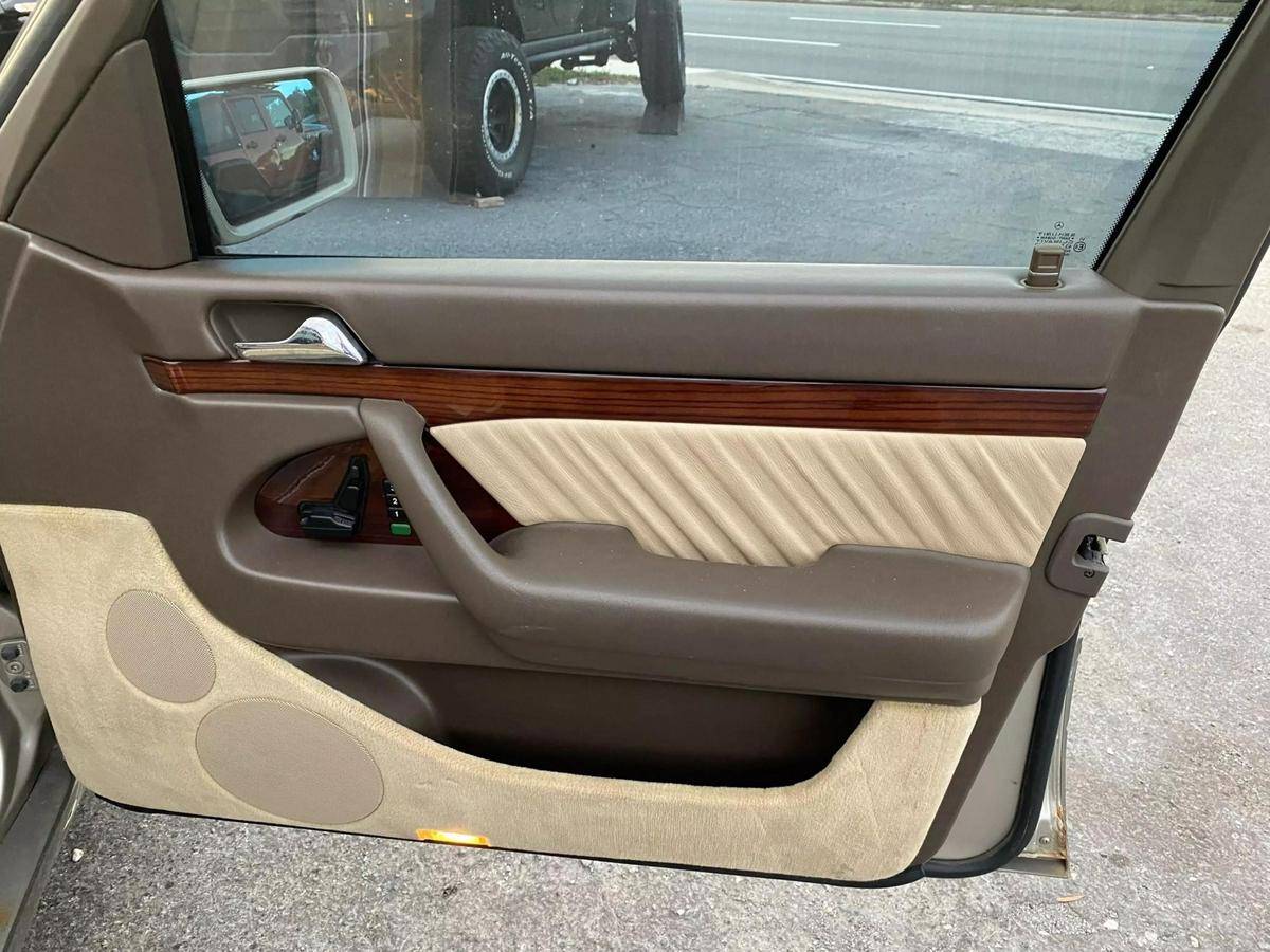 Mercedes-benz-benz-s-class-1995-8
