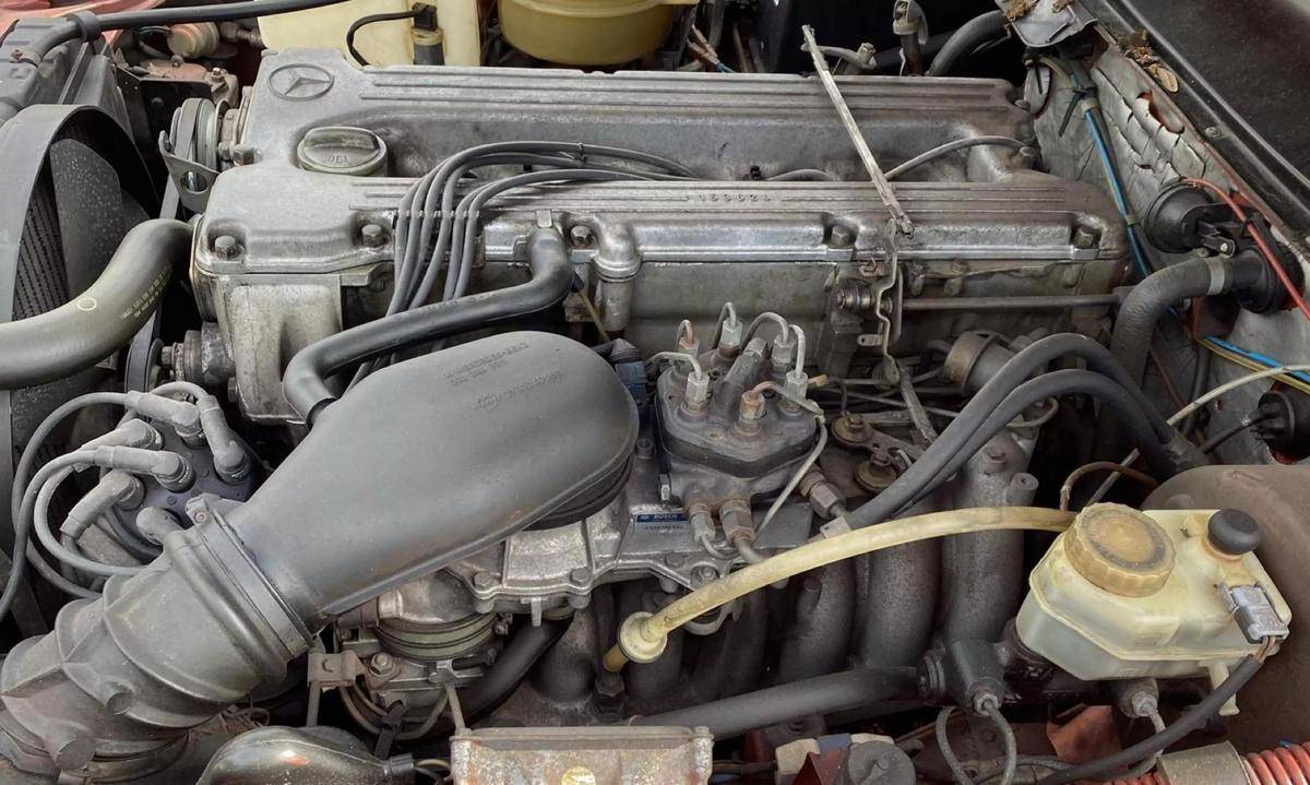 Mercedes-benz-benz-sl-class-280slc-co-1978-white-18