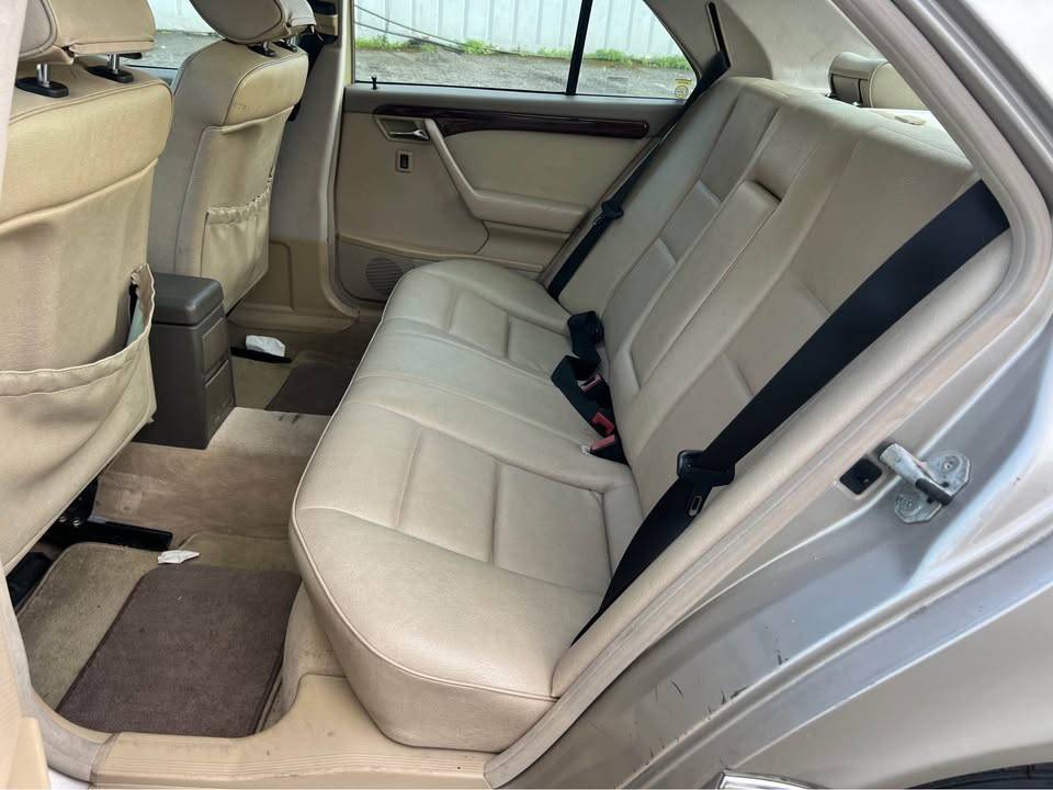 Mercedes-benz-c220-1995-brown-13