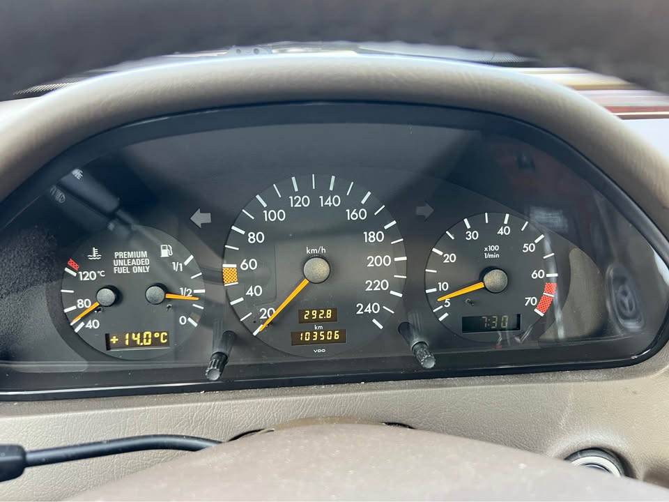 Mercedes-benz-c220-1995-brown-16