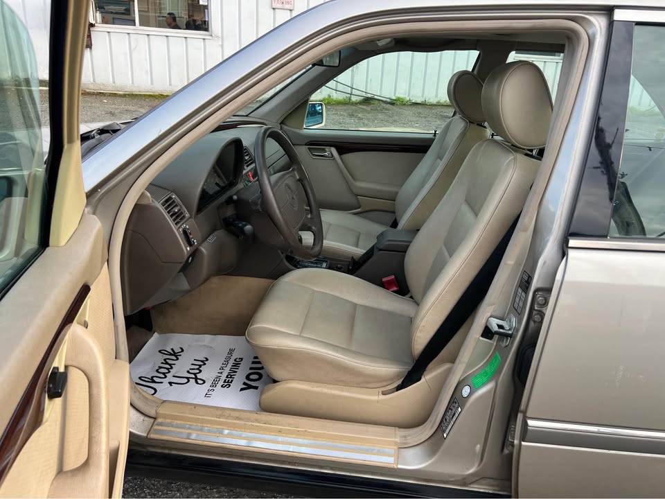 Mercedes-benz-c220-1995-brown-17
