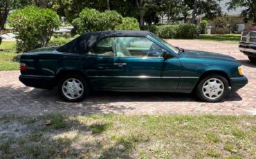 Mercedes-benz-e320-1995-green-2
