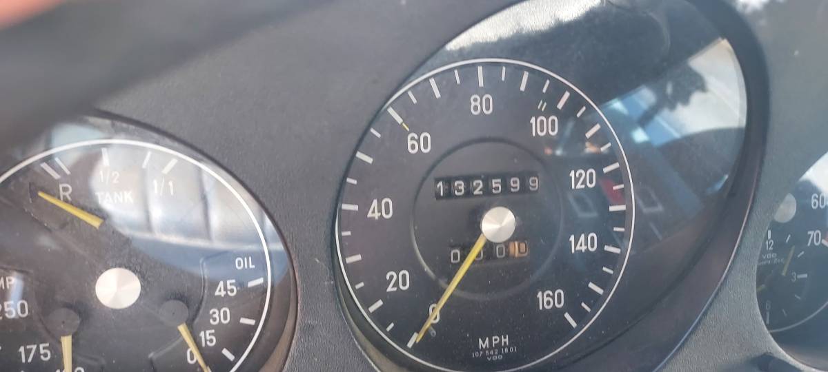 Mercedes-sl-1981-13