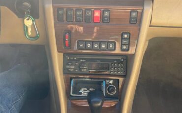 Mercedes-wagon-300te-1988-2