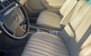 Mercedes-wagon-300te-1988-7