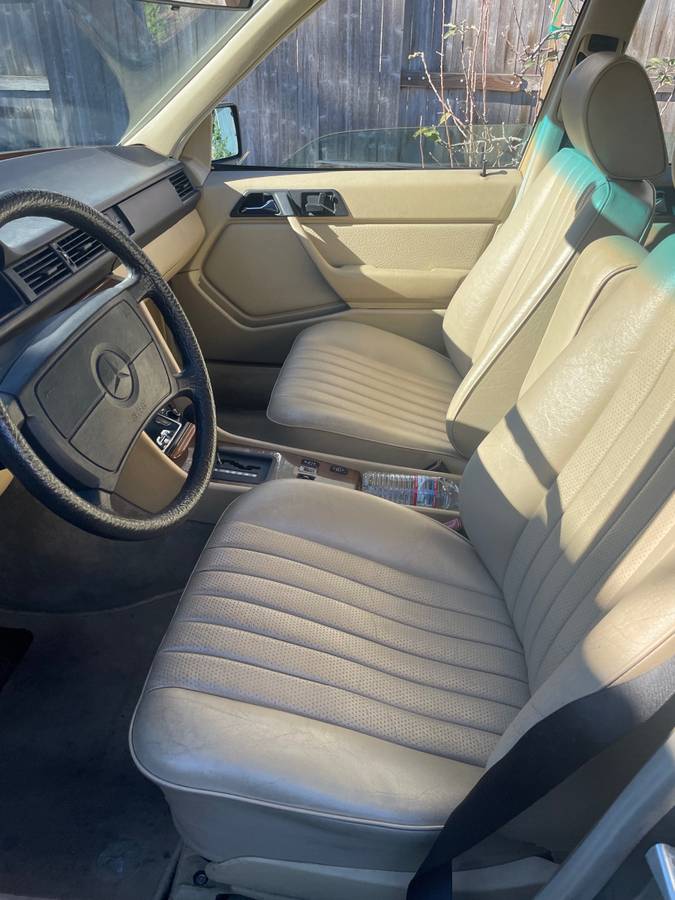 Mercedes-wagon-300te-1988-7