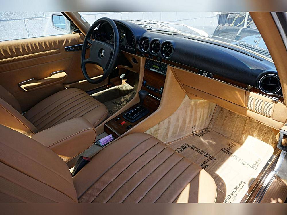 Mercedesbenz-380-series-1982-brown-13