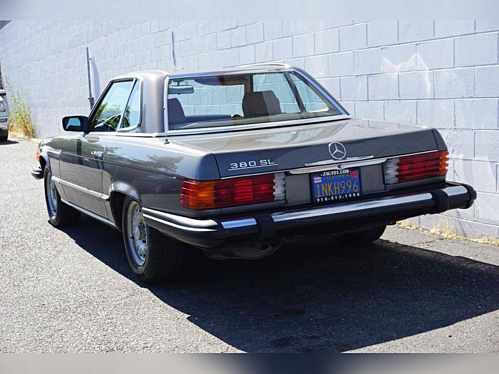Mercedesbenz-380-series-1982-brown-3
