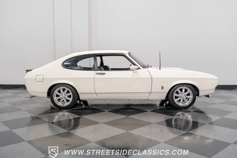 Mercury-Capri-1976-White-Black-16