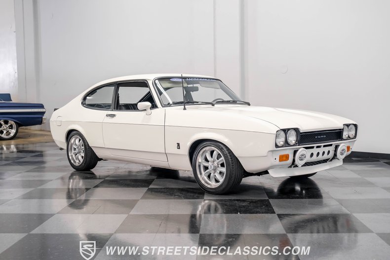 Mercury-Capri-1976-White-Black-17