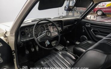 Mercury-Capri-1976-White-Black-2
