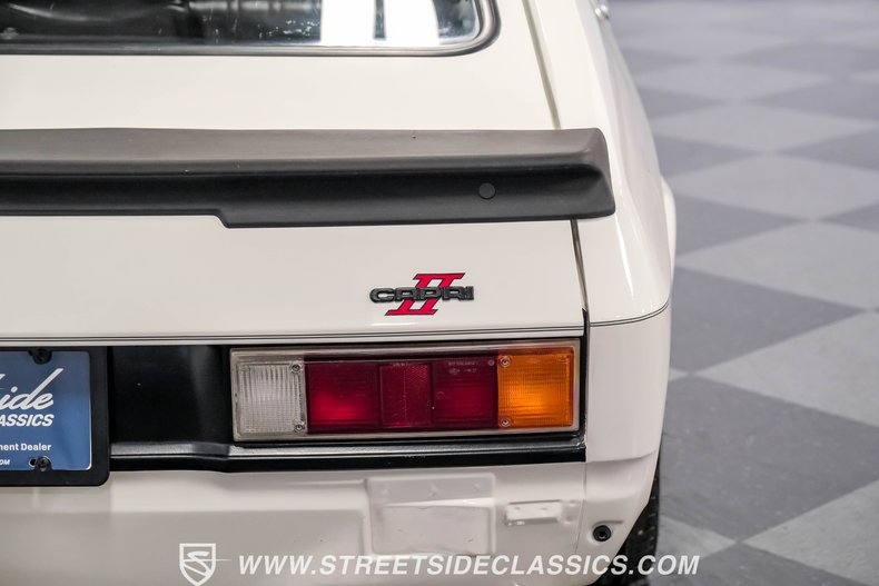 Mercury-Capri-1976-White-Black-25