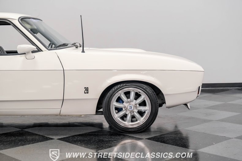Mercury-Capri-1976-White-Black-29