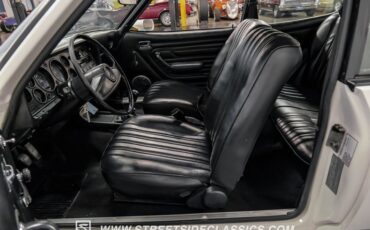 Mercury-Capri-1976-White-Black-38