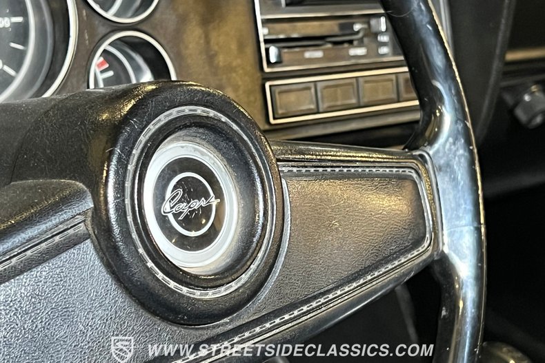 Mercury-Capri-1976-White-Black-40