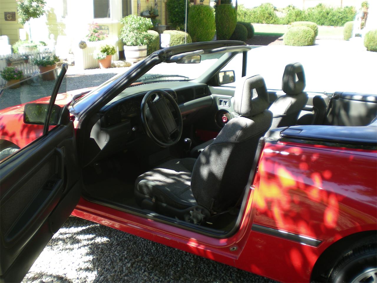 Mercury-Capri-1991-Red-Grey-3