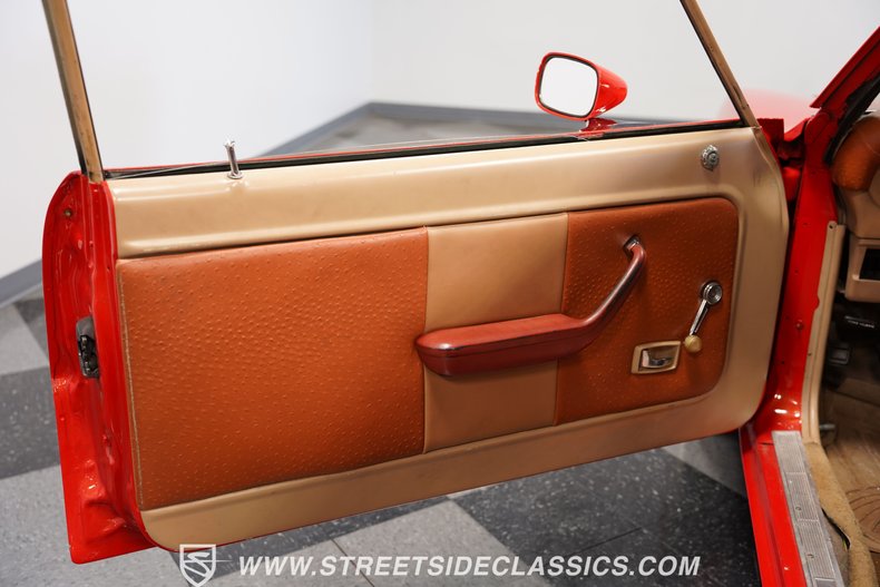 Mercury-Comet-1977-Metallic-Orange-Tan-47