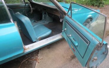 Mercury-Cougar-1967-Teal-Aqua-2