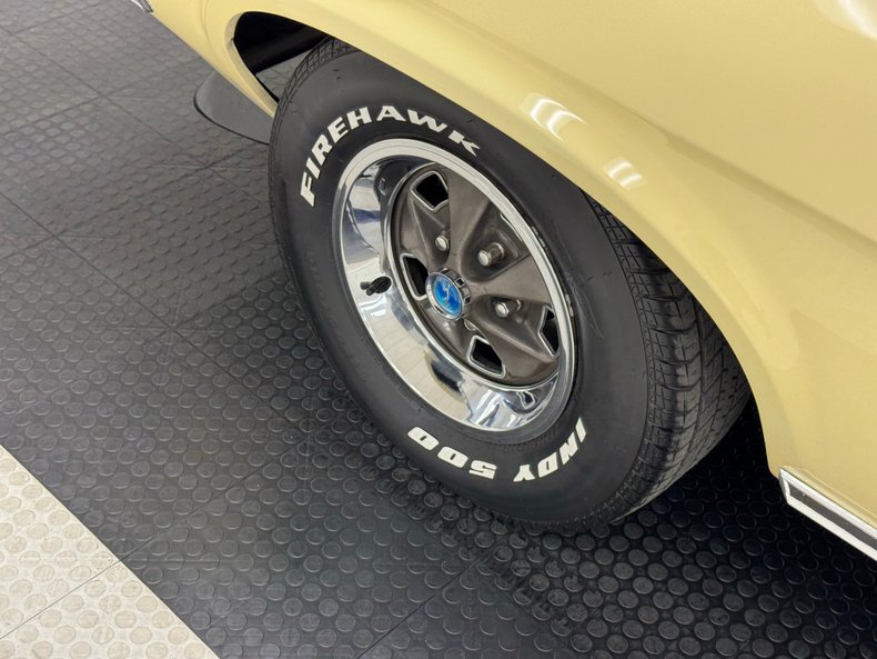 Mercury-Cougar-1969-Yellow-Black-17