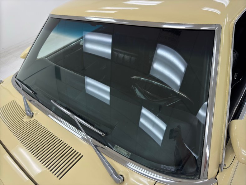 Mercury-Cougar-1969-Yellow-Black-18