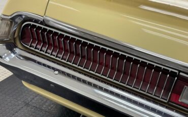 Mercury-Cougar-1969-Yellow-Black-23