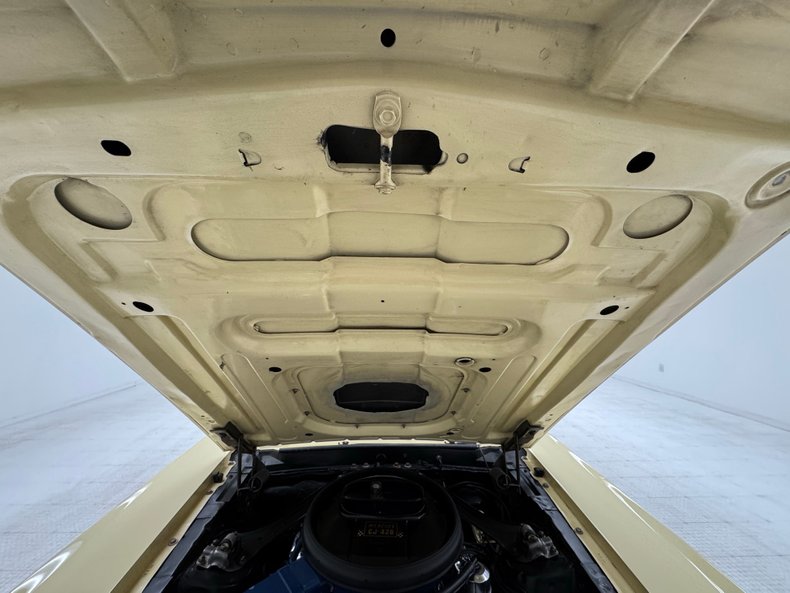 Mercury-Cougar-1969-Yellow-Black-27