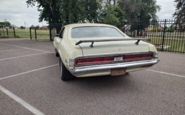 Mercury-Cougar-1969-green-3