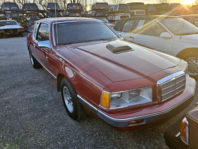 Mercury-Cougar-1985-Red-Gray-15