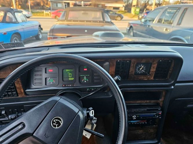 Mercury-Cougar-1985-Red-Gray-5