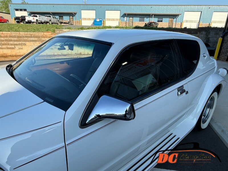 Mercury-Cougar-1988-White-Red-1