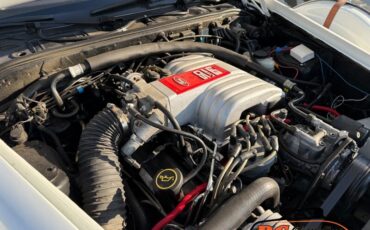 Mercury-Cougar-1988-White-Red-19