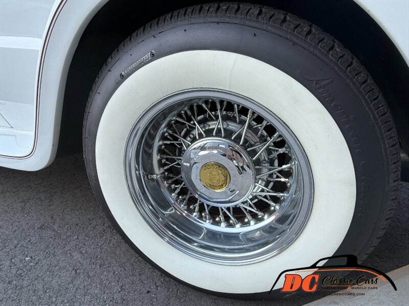 Mercury-Cougar-1988-White-Red-33