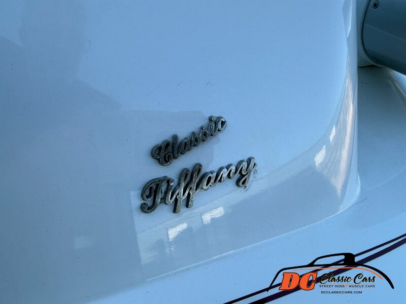 Mercury-Cougar-1988-White-Red-7