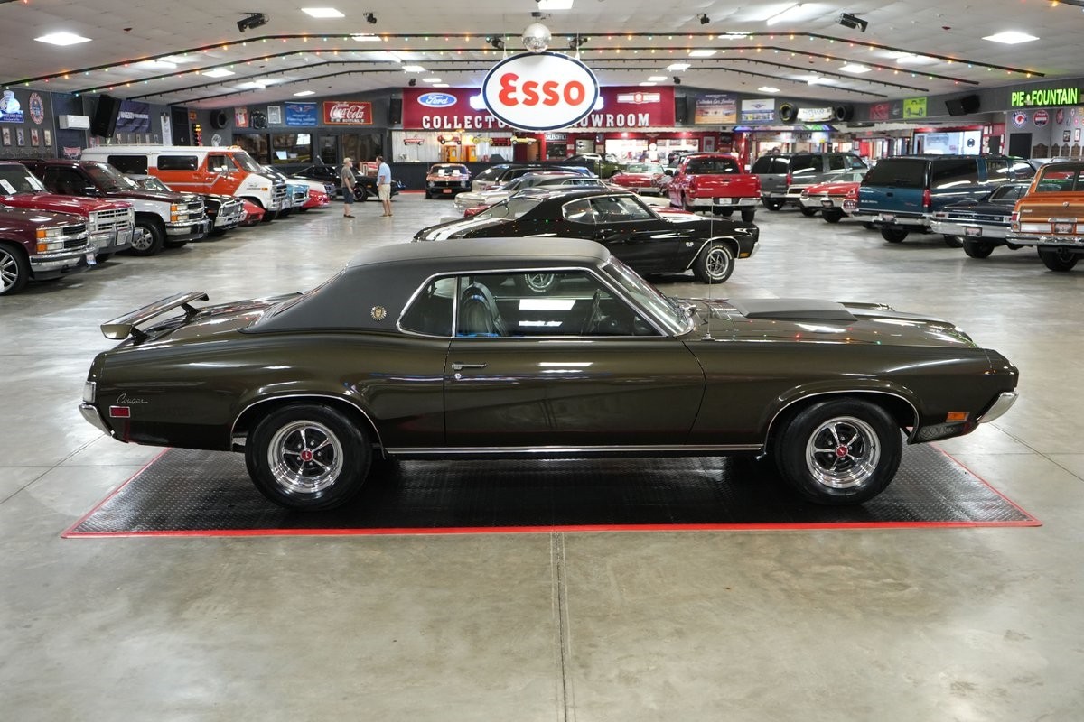 Mercury-Cougar-XR-7-1970-Coupe-15