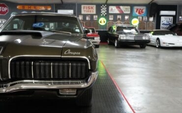 Mercury-Cougar-XR-7-1970-Coupe-27