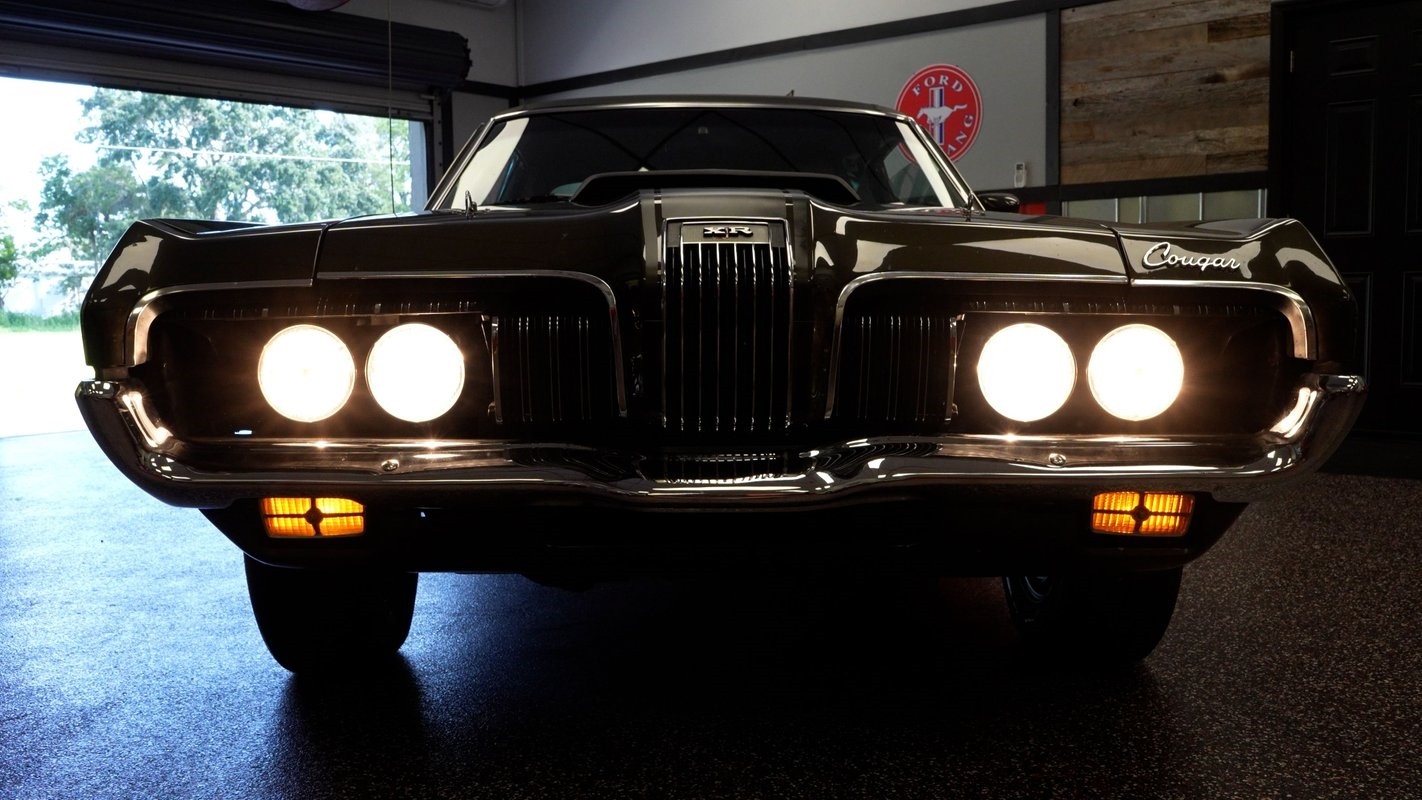 Mercury-Cougar-XR-7-1970-Coupe-31