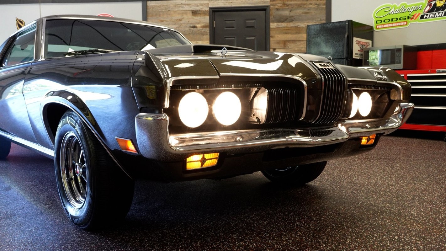 Mercury-Cougar-XR-7-1970-Coupe-32