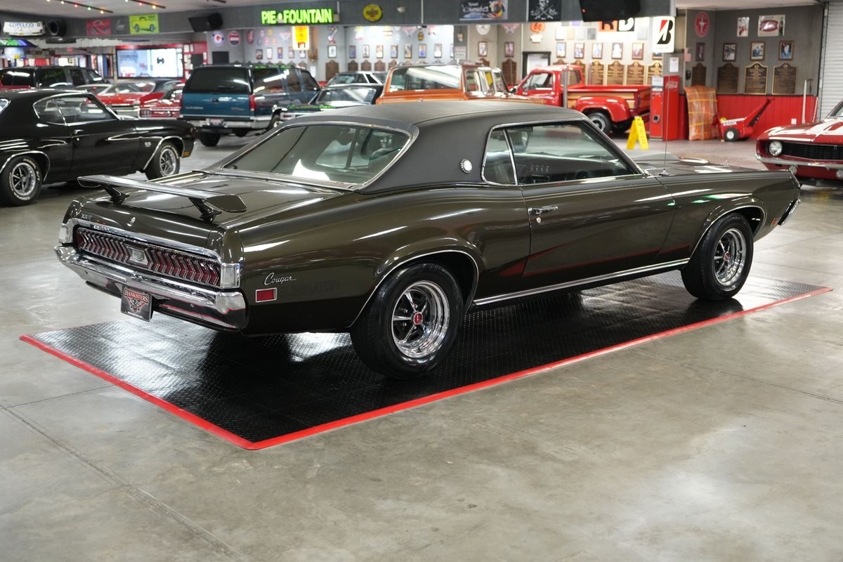 Mercury-Cougar-XR-7-1970-Coupe-5