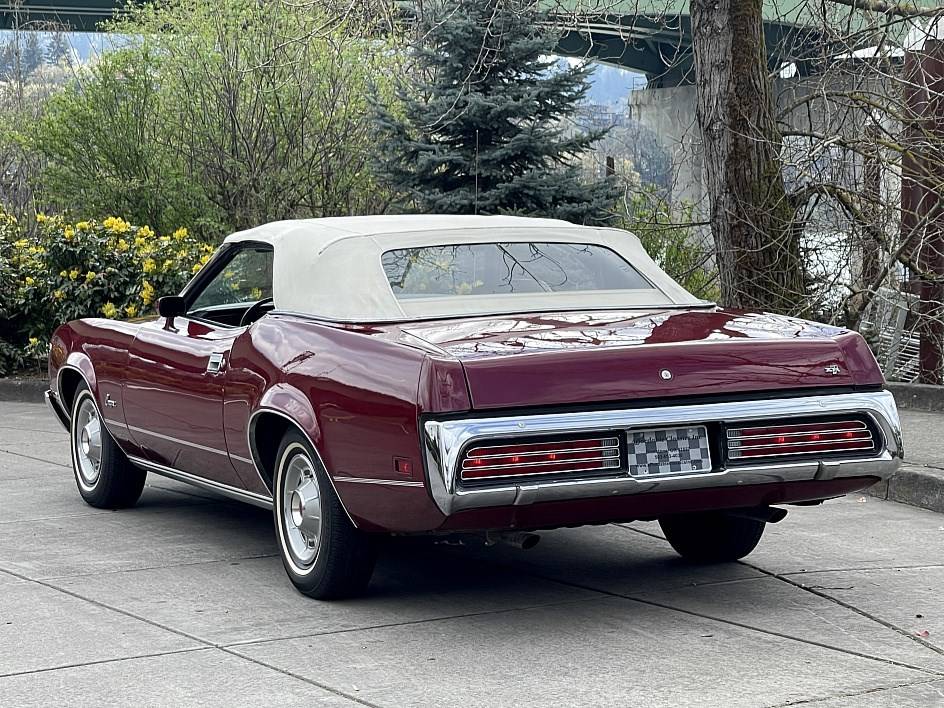 Mercury-Cougar-xr7-1972-custom-10