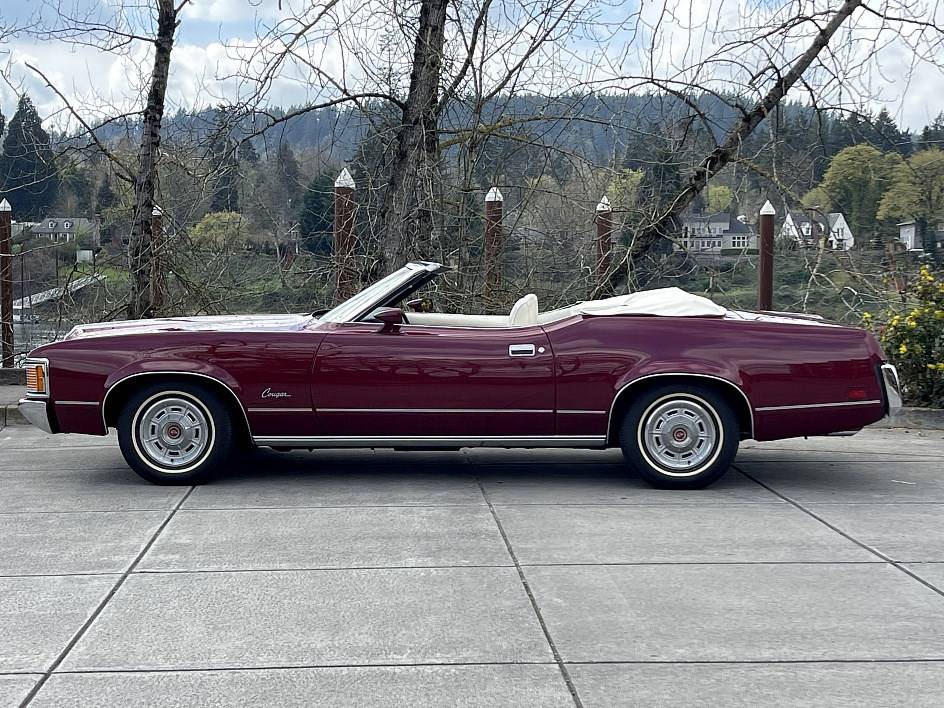 Mercury-Cougar-xr7-1972-custom-2